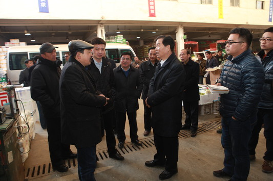 江宁区委书记李世贵调研农副物流,要求落地落实安全生产工作,全面提高