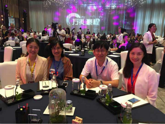 周志宏院长一行应邀参加万礼豪程教学研讨年会并看望实习学生 周志宏院长一行应邀参加万礼豪程教学研讨年会并看望实习学生