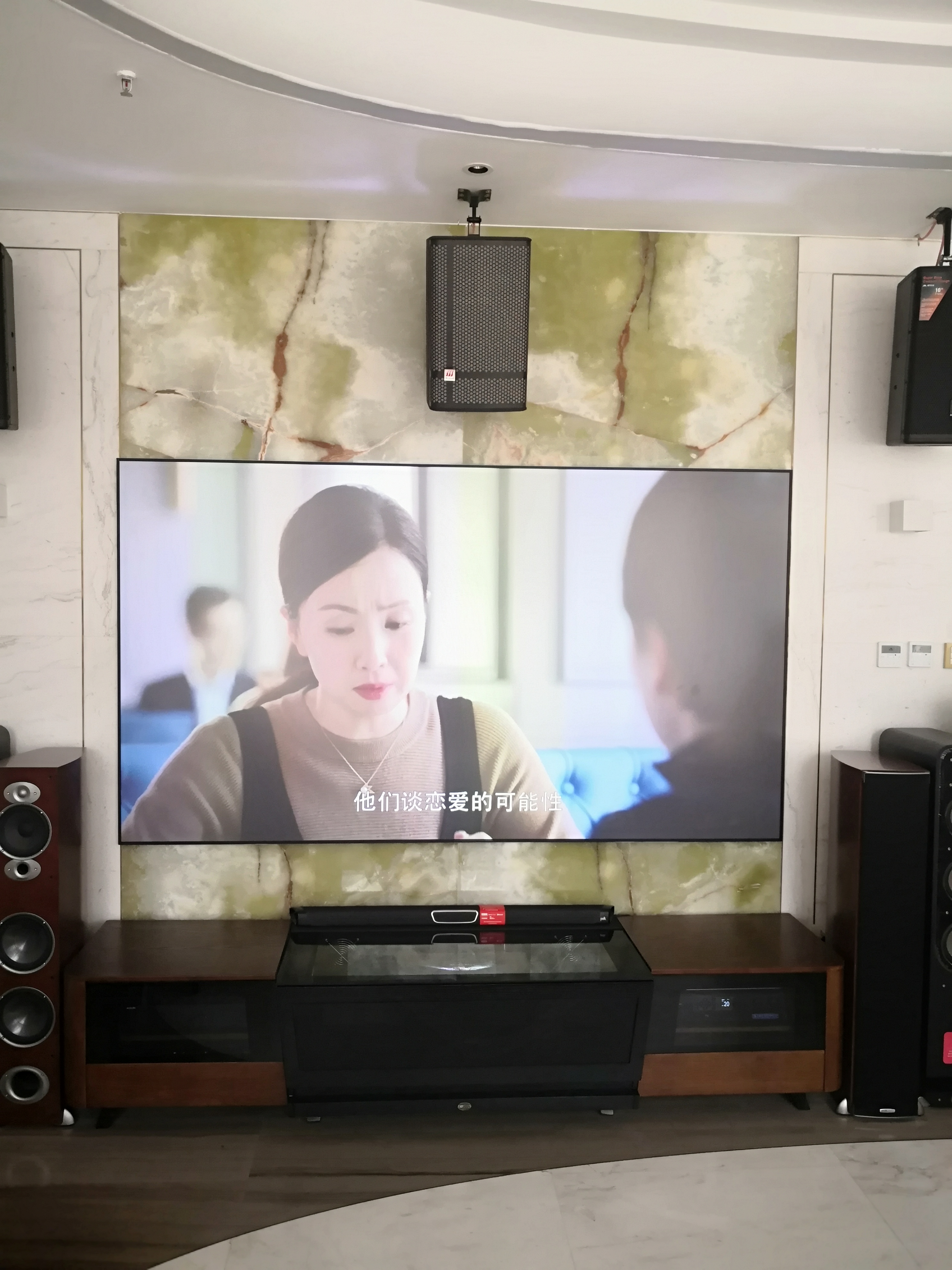 极米激光电视+E-JOIN猛犸E98胡桃木色功能伸缩款电视柜定制