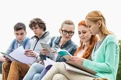 硕士博士 | 读书无用？学历的力量大的超乎你想象