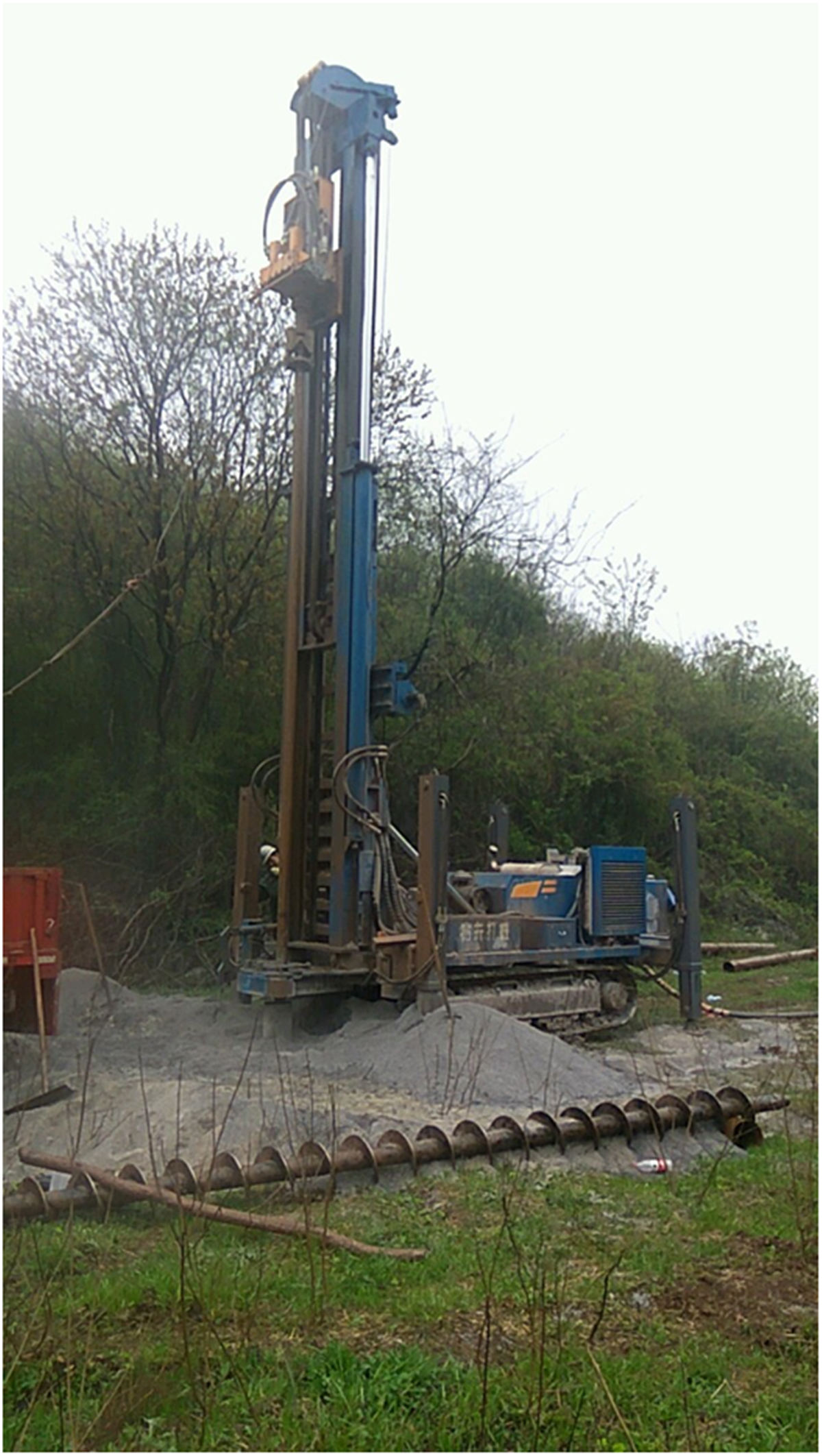 黑金刚钻机助力高山村民吃上"幸福"水