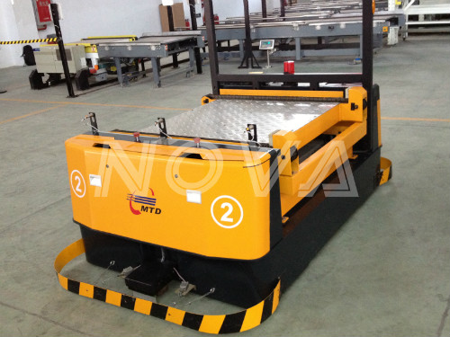 六维物流AGV小车