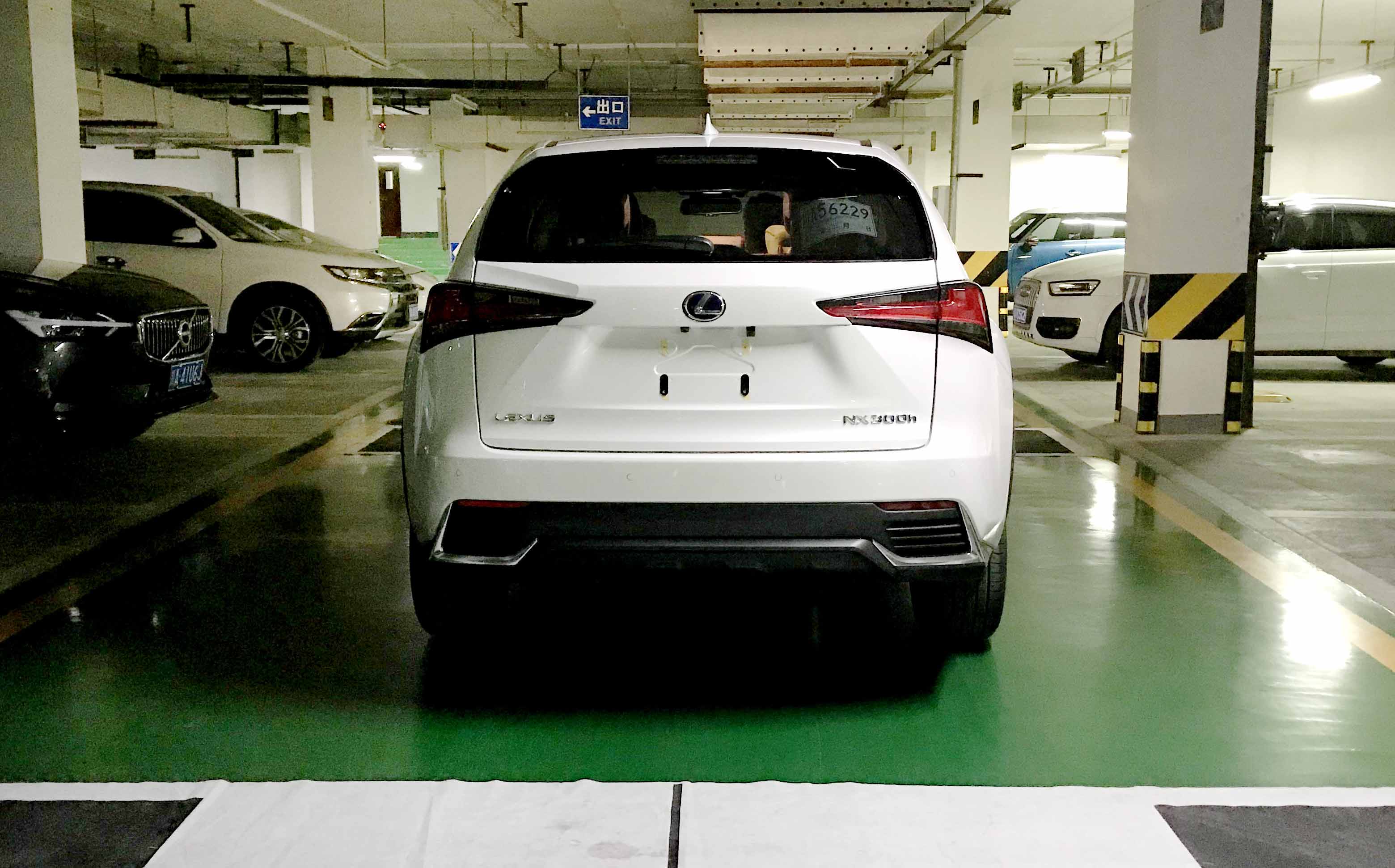 雷克薩斯nx300h升級車視野3D-8000全景,視野更大,更有格調! 雷克薩斯nx300h升級車視野3D-8000全景,視野更大,更有格調!