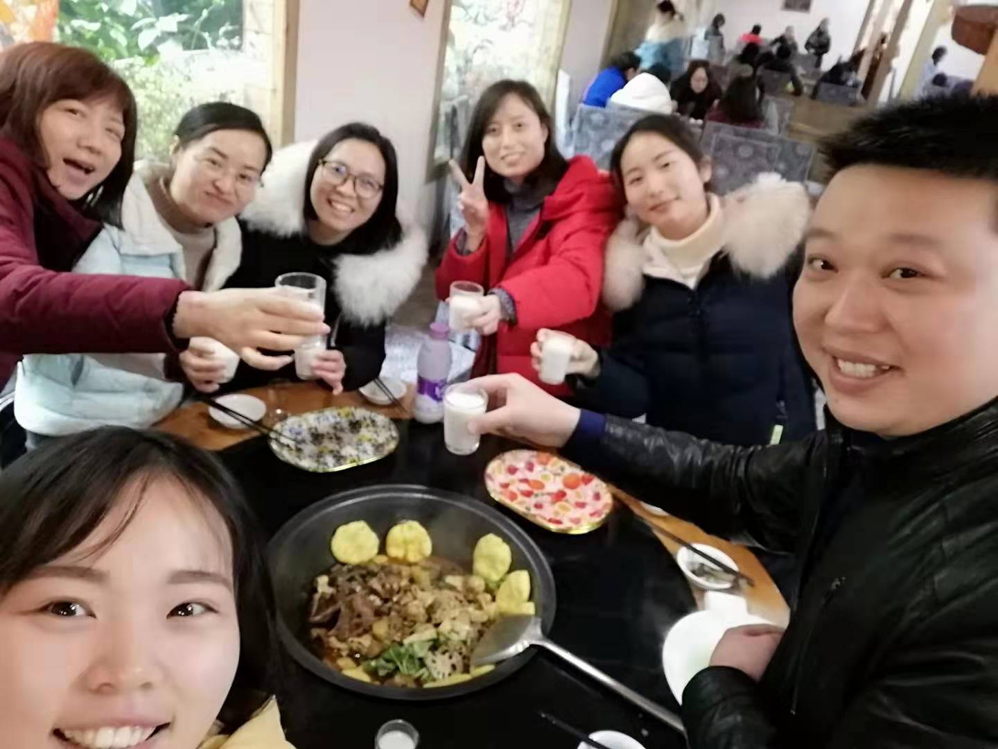 春风十里,不如鑫投有您,感恩同行 春风十里,不如鑫投有您,感恩同行