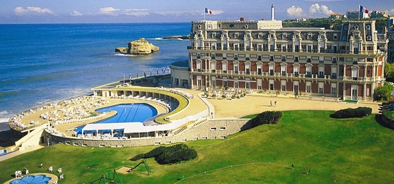 拥法西最美海岸线的避暑圣地－比亚里茨