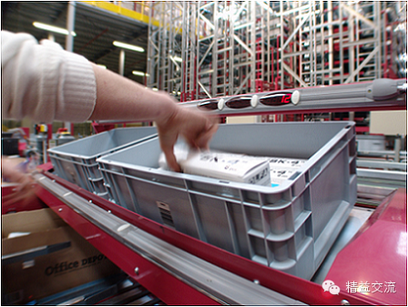 智慧物流备战“双11” 快递公司频现高科技