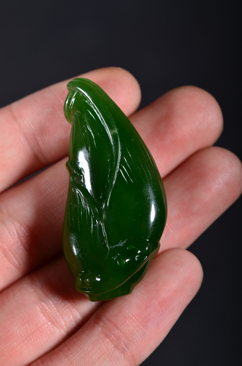 新疆和田玉碧玉吊坠老坑菠菜绿 精致多子多福 玉米 男女款