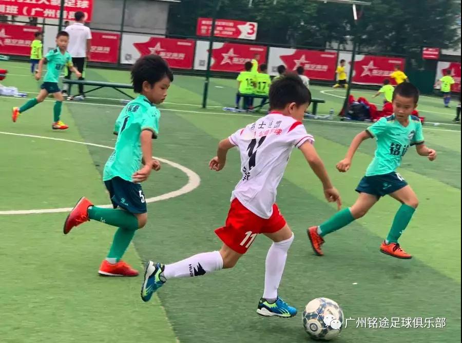 五一假期過足踢波癮 銘途勇奪u8亞軍 五一假期過足踢波癮 銘途勇奪u8亞軍