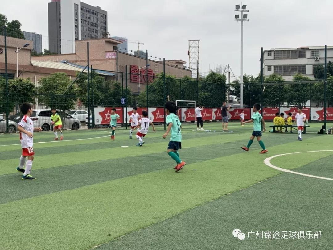 五一假期過足踢波癮 銘途勇奪u8亞軍 五一假期過足踢波癮 銘途勇奪u8亞軍