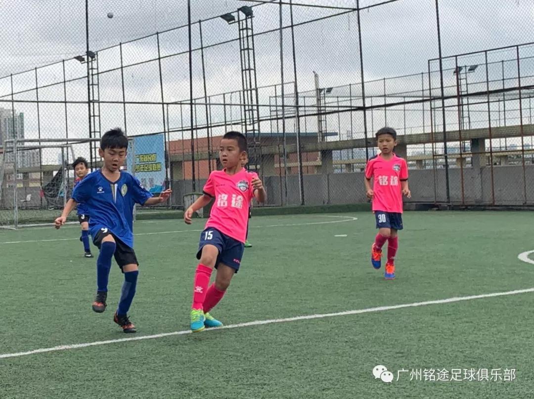 五一假期過足踢波癮 銘途勇奪u8亞軍 五一假期過足踢波癮 銘途勇奪u8亞軍