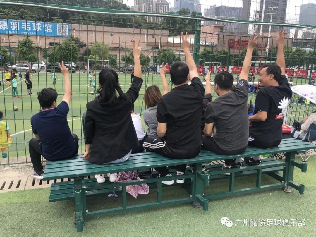 五一假期過足踢波癮 銘途勇奪u8亞軍 五一假期過足踢波癮 銘途勇奪u8亞軍