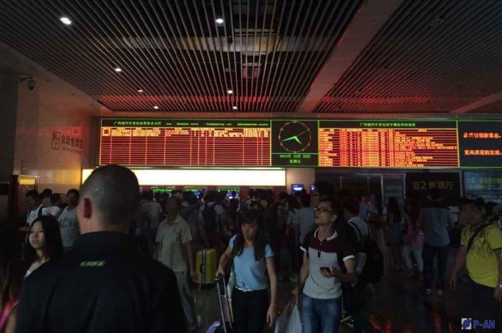 广州南汽车站自助售取票机应用案例