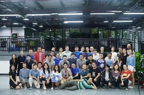 这个蓝胖子，有你没见过的分拣黑科技