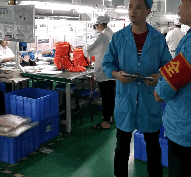 践行安全生产理念，公司总监亲临生产一线，督进安全发展措施落实