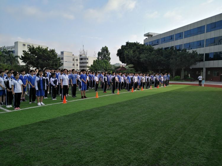 深圳市格睿特高级中学之2018年秋开学季纪实系列(一)——暂却戎装，扬帆起航！