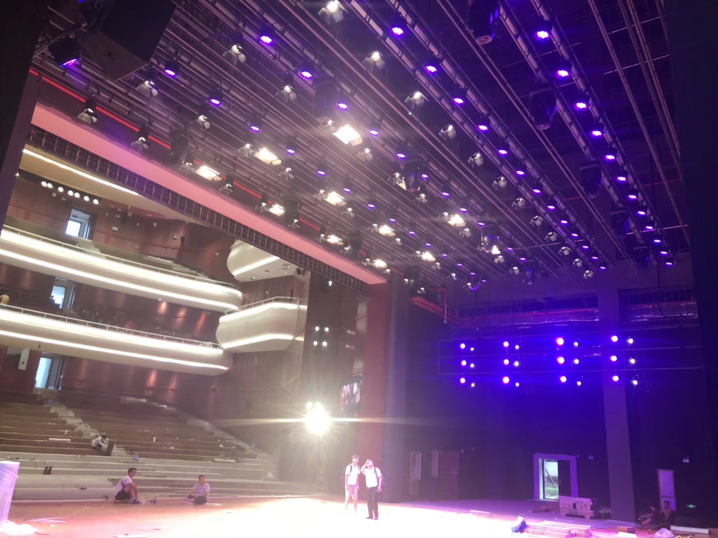 承接中和职中迁建工程剧场音视频舞台灯光及舞台机械系统 承接中和职中迁建工程剧场音视频舞台灯光及舞台机械系统