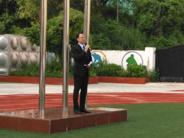 深圳市格睿特高级中学之2018年秋开学季纪实系列(一)——暂却戎装，扬帆起航！
