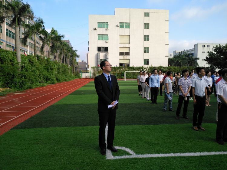 深圳市格睿特高级中学之2018年秋开学季纪实系列(一)——暂却戎装，扬帆起航！