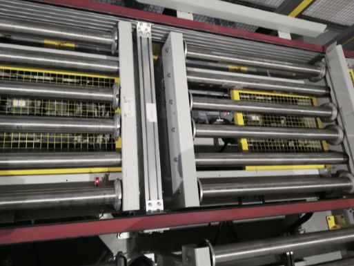 400平方米自动仓库 给一亿胶囊“安家”