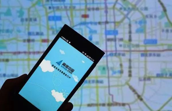 高德与满帮集团推出“货车司机专属地图” 