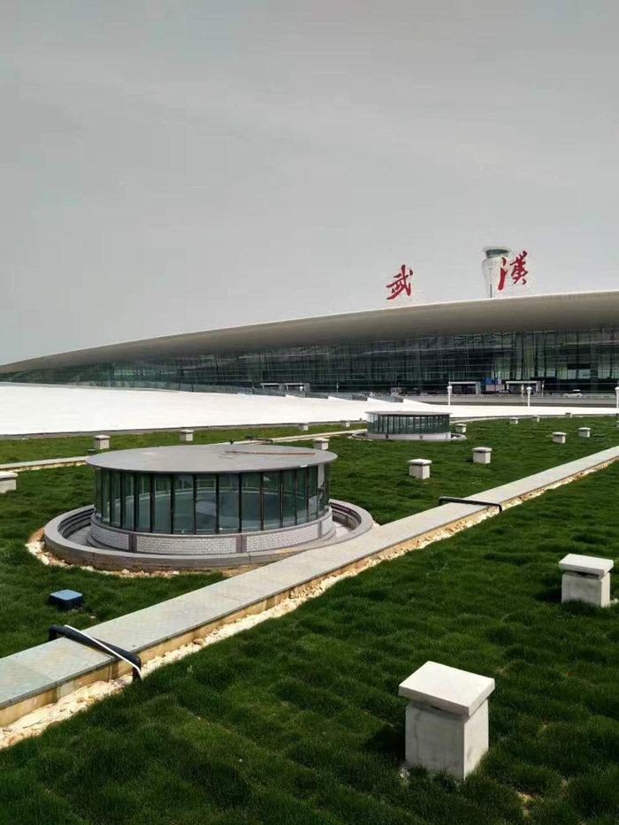 天河机场 T3 航站楼交通指挥中心屋顶绿化自动喷灌