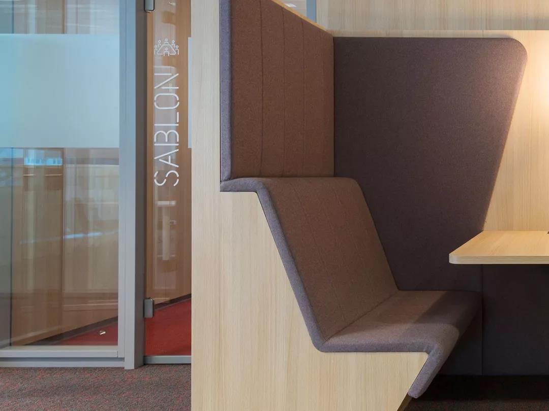 鉴赏 | Thalys 开放式办公室的导视系统设计