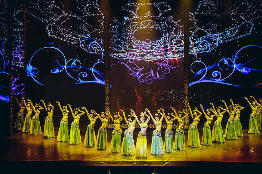 大型公益晚会《绽放》