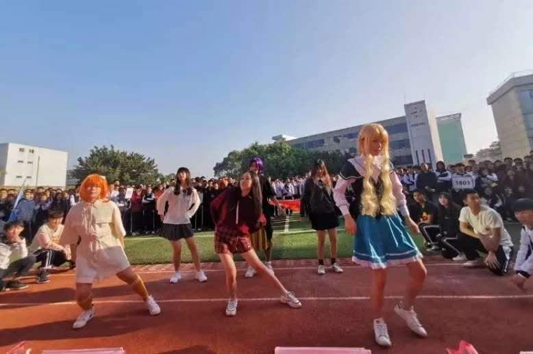 青春飞扬 梦想起航——记格睿特高级中学第二届校运会