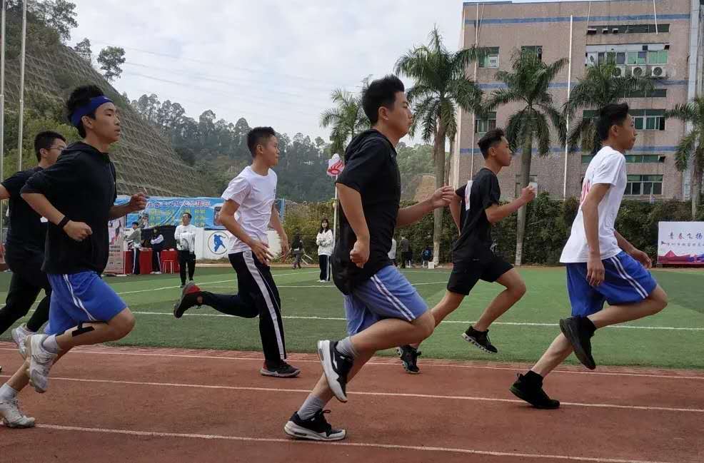 青春飞扬 梦想起航——记格睿特高级中学第二届校运会
