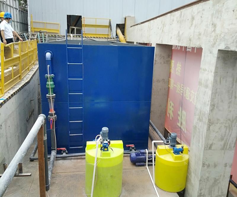 中鐵工程地鐵盾構污水處理系統安裝調試中