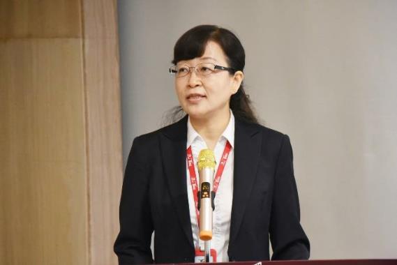鹰金钱企业文化内化于心,外化于行 —记企业文化宣贯启动暨首届内训师聘用会 鹰金钱企业文化内化于心,外化于行 —记企业文化宣贯启动暨首届内训师聘用会