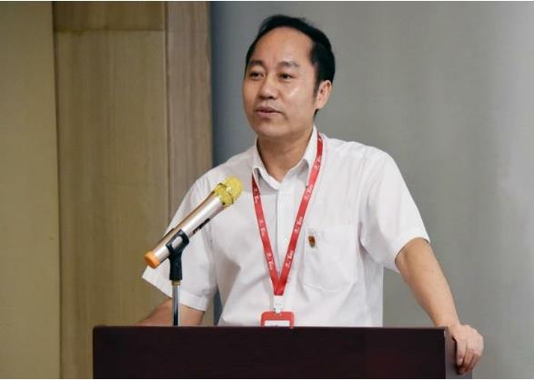 鹰金钱企业文化内化于心,外化于行 —记企业文化宣贯启动暨首届内训师聘用会 鹰金钱企业文化内化于心,外化于行 —记企业文化宣贯启动暨首届内训师聘用会