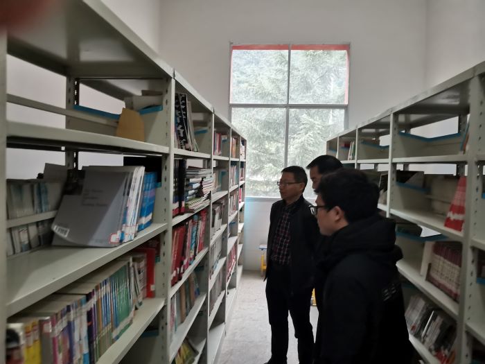 国药集团重庆医药设计院有限公司工会主席潘晓勤赴鸡鸣乡调研脱贫攻坚