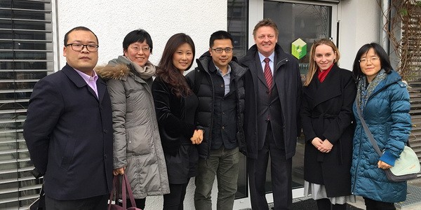  Eine Delegation der Shanghai Construction and Building Materials Industry Market Management Station