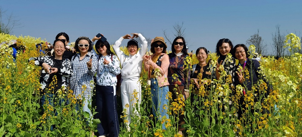 与美丽相伴 携幸福同行 ——国药集团重庆医药设计院有限公司开展迎“三八节”主题踏青活动