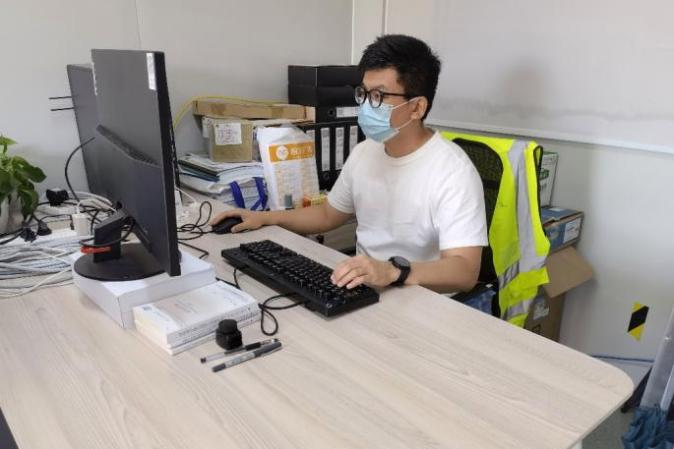 坚守岗位，同心战疫