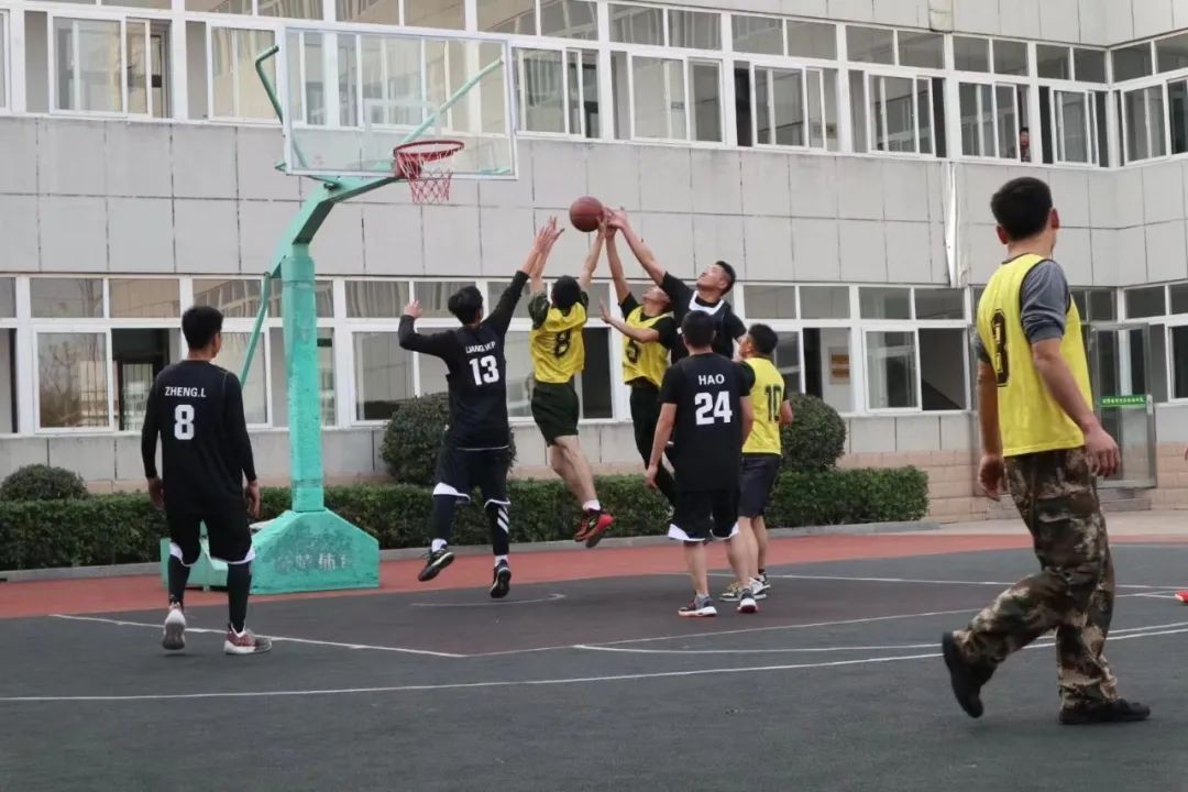 集团新闻｜篮球友谊赛：以球会友，献技交流