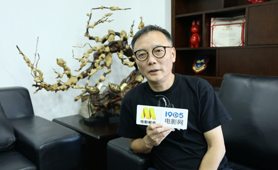 搭档吴京一举成名之后,他又带来了高燃军事片! 搭档吴京一举成名之后,他又带来了高燃军事片!