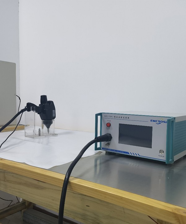 Electrostatic discharge generator