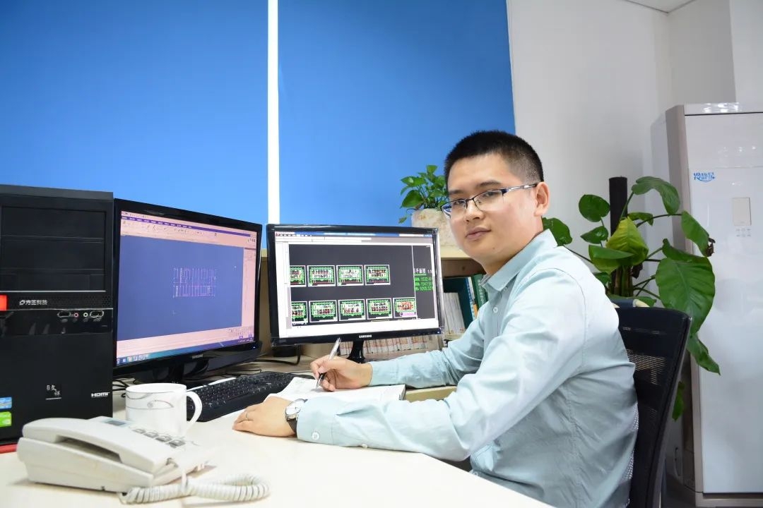 跨山越海 逐光而行——他们是十大青年榜样 跨山越海 逐光而行——他们是十大青年榜样