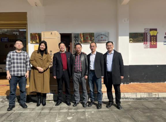 公司工会主席潘晓勤赴兴隆镇调研乡村振兴相关工作