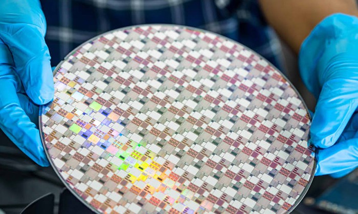 General Motors signs deal with GlobalFoundries for exclusive U.S. semiconductor production