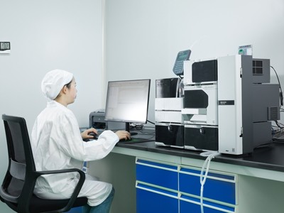 High Performance Liquid Chromatograph