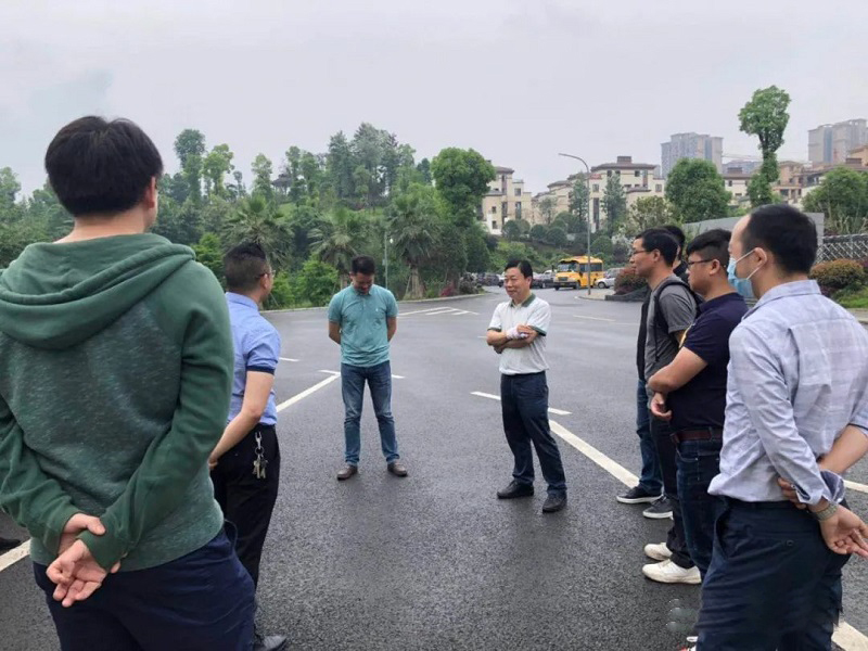 新烽光电璧山海绵城市建设项目获重庆市建委领导高度赞扬 新烽光电璧山海绵城市建设项目获重庆市建委领导高度赞扬