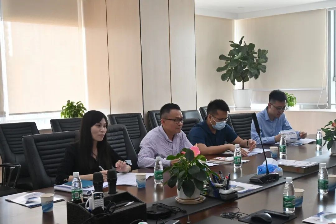Important news | Liu Zhihong of the United Front Work Department of the Longgang District Committee of Shenzhen City and his party visited Esight Techonology for guidance