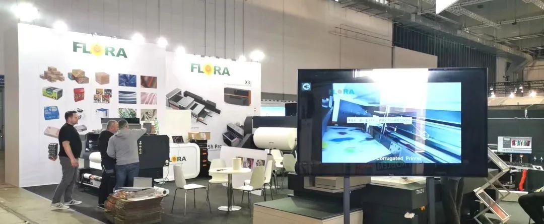 FLORA First New Printer Equipped with EPSON T3200 Printhead Debuted at FESPA 2022