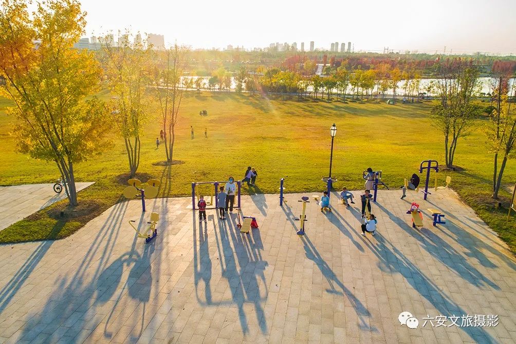 華東地區(qū)最大的美國紅楓林--金安未來城市公園秋色美景