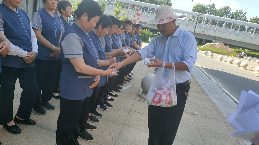 夏日送清涼 | 致敬高溫下的堅守！