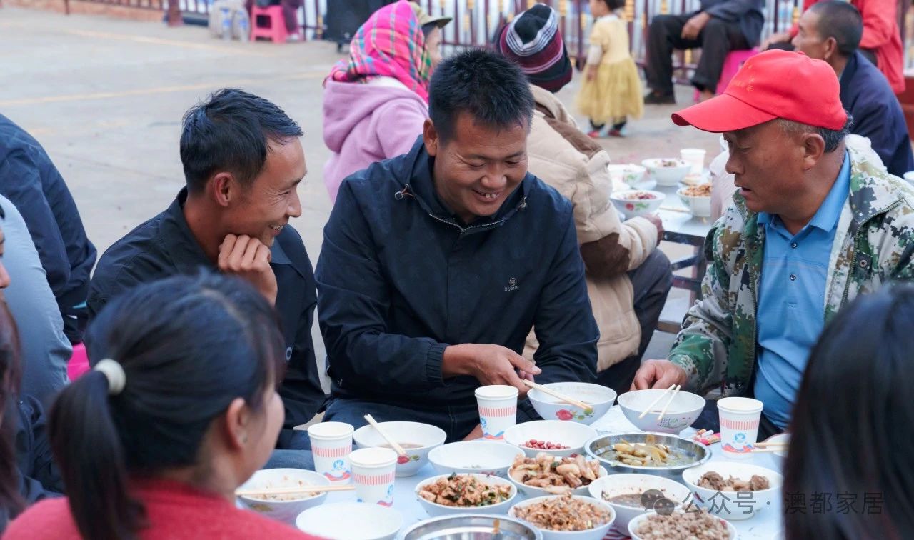 爱心不止· 温暖延续 | 澳都家居助力楚雄彝族康乐村幸福食堂升级改造，为乡村建设发展添砖加瓦！