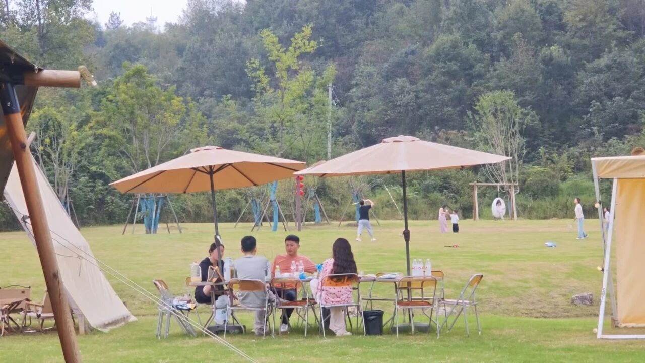 國慶在崗 | 堅守一線(xiàn)崗位,保障假期運營(yíng) 國慶在崗 | 堅守一線(xiàn)崗位,保障假期運營(yíng)
